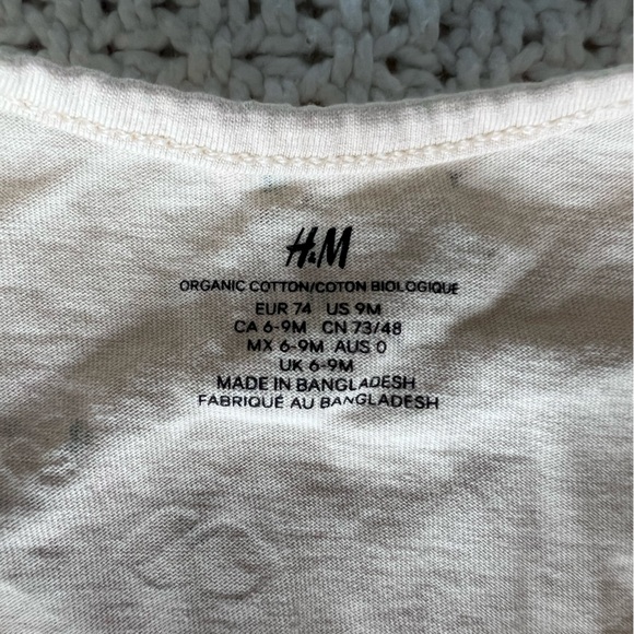 H&M yellow romper with bunny print 6-9 months - Picture 2 of 3